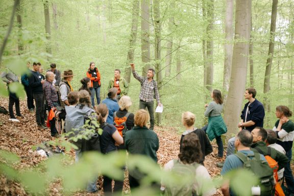Exkursion nach Untermaßfeld mit Förster Frank Henkel während der 1. Wald-Allianz Tagung, 27.04.2026, ©Wald-Allianz