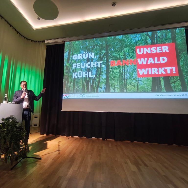 Abschlussveranstaltung des Projekts "Zukunftsfähiger Gemeindewald", Bürgermeister von Kleinmachnow Bodo Krause hält das Grußwort, 12.02.2026
